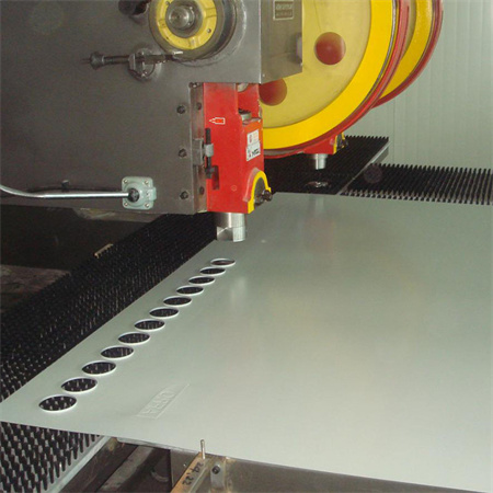 Mesin stamping lembaran logam mesin press punch untuk meninju lubang aluminium
