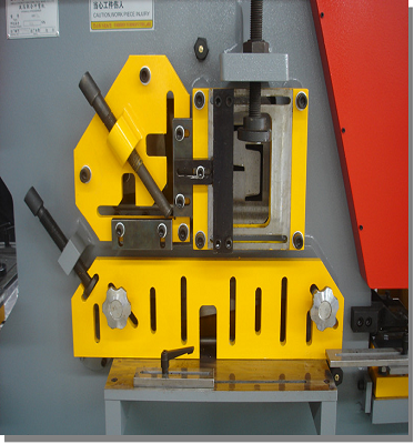 Steel Plate Angle Cutting Punching Notching Machine Hidrolik Ironworker Untuk Dijual